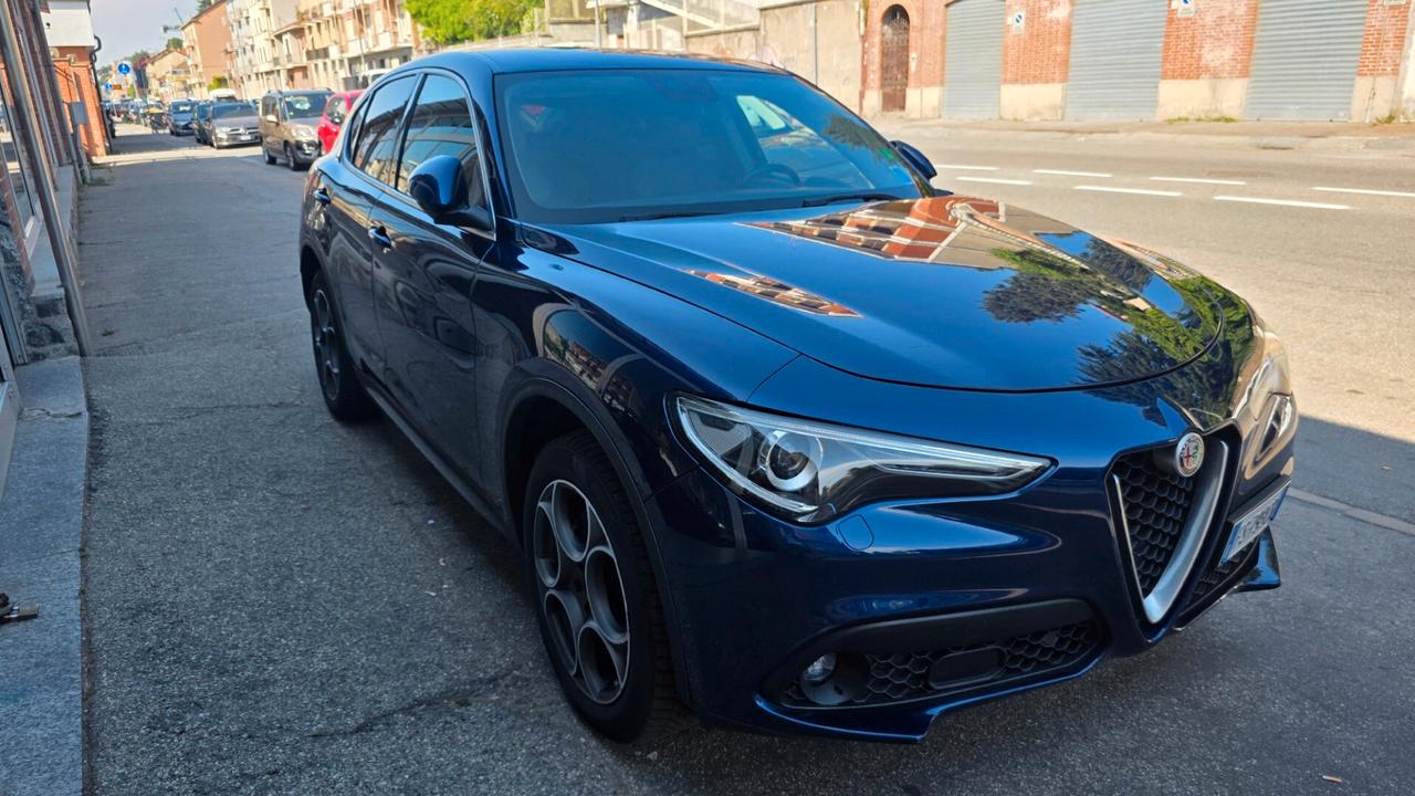 Alfa Romeo Stelvio 2.2 Turbodiesel 210 CV AT8 Q4 Super