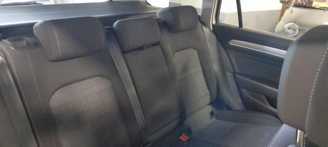 VOLKSWAGEN Passat Variant 2.0 TDI DSG Business