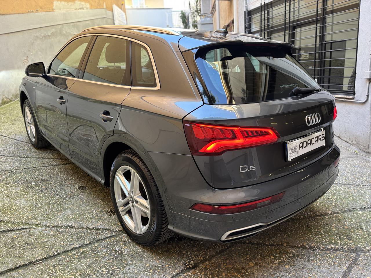 Audi Q5 2.0 tdi S line Plus s-tronic