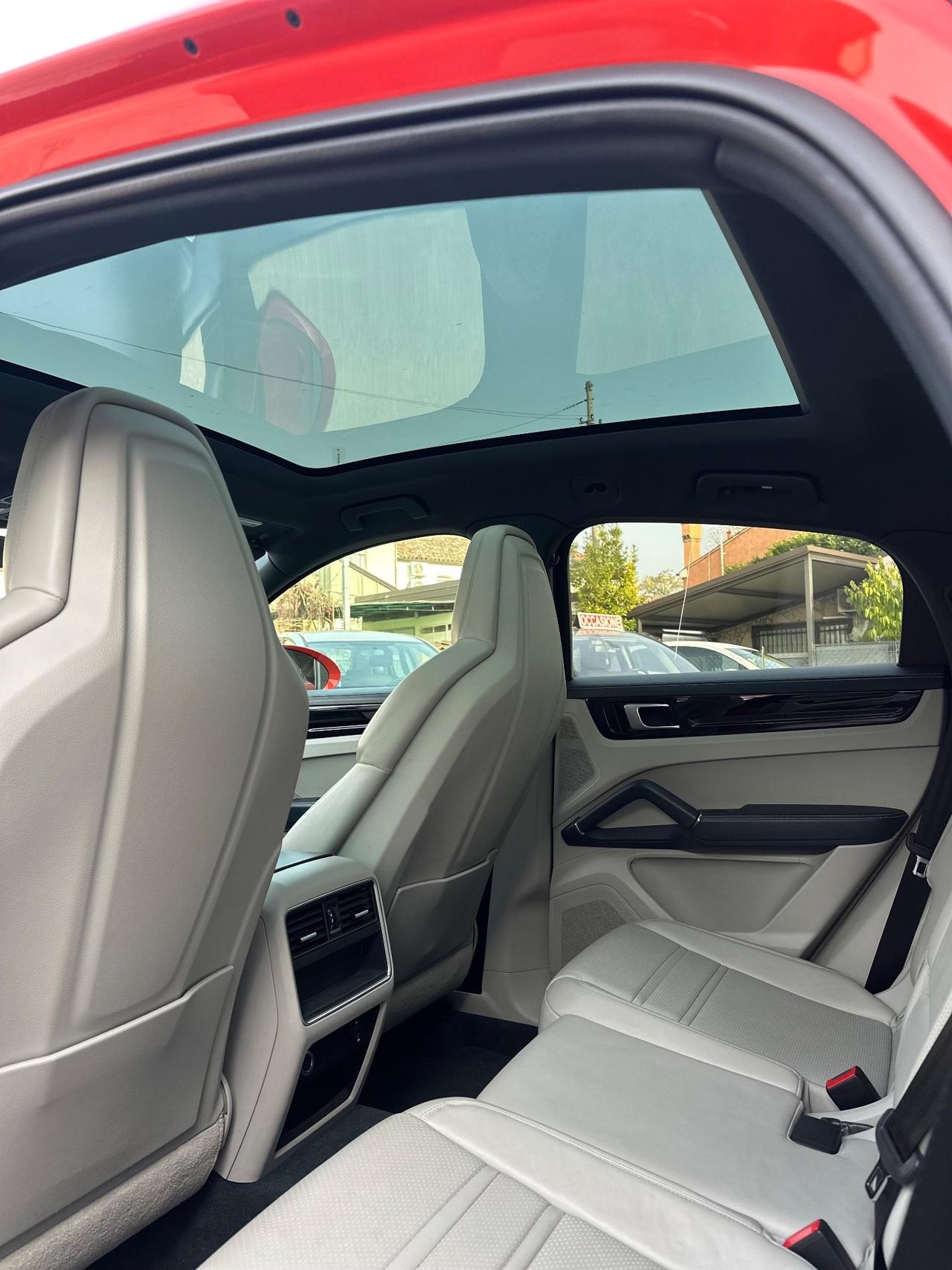 Porsche Cayenne Coupé 3.0 V6