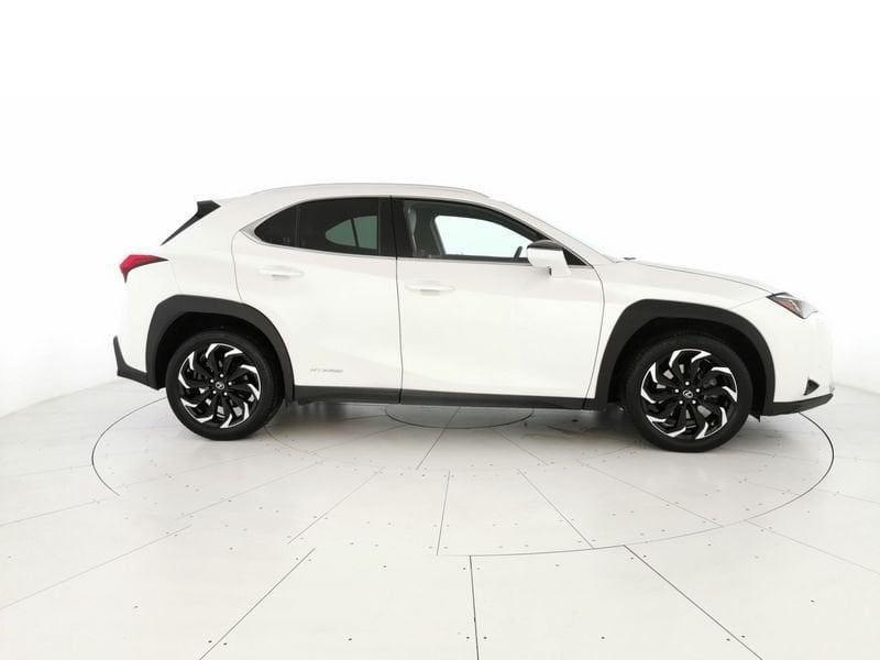 Lexus UX 2.0 Luxury 2wd cvt my20