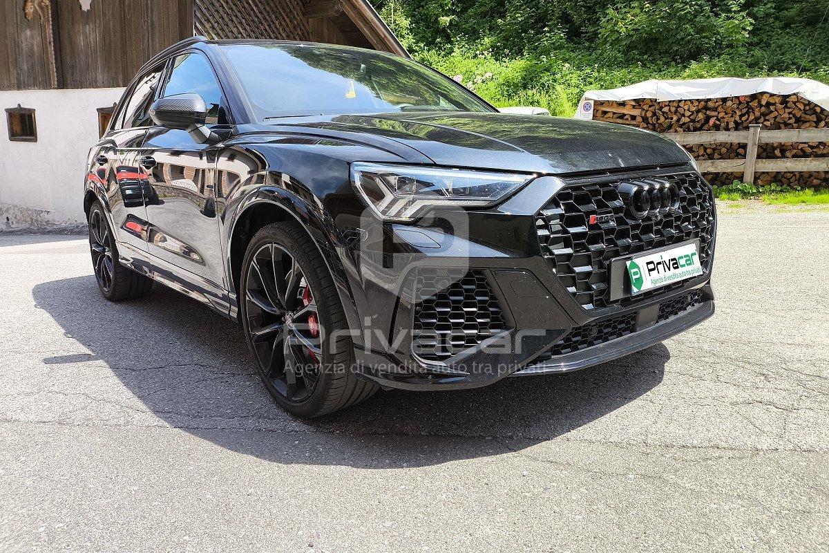 AUDI RS Q3 quattro S tronic