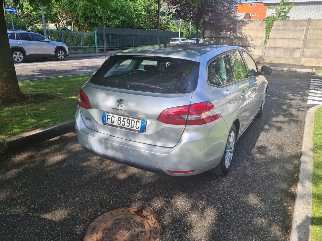 Peugeot 308 BlueHDi 150 S&S SW Allure