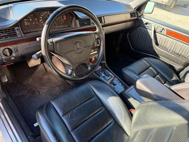 Mercedes-Benz E 500 cat