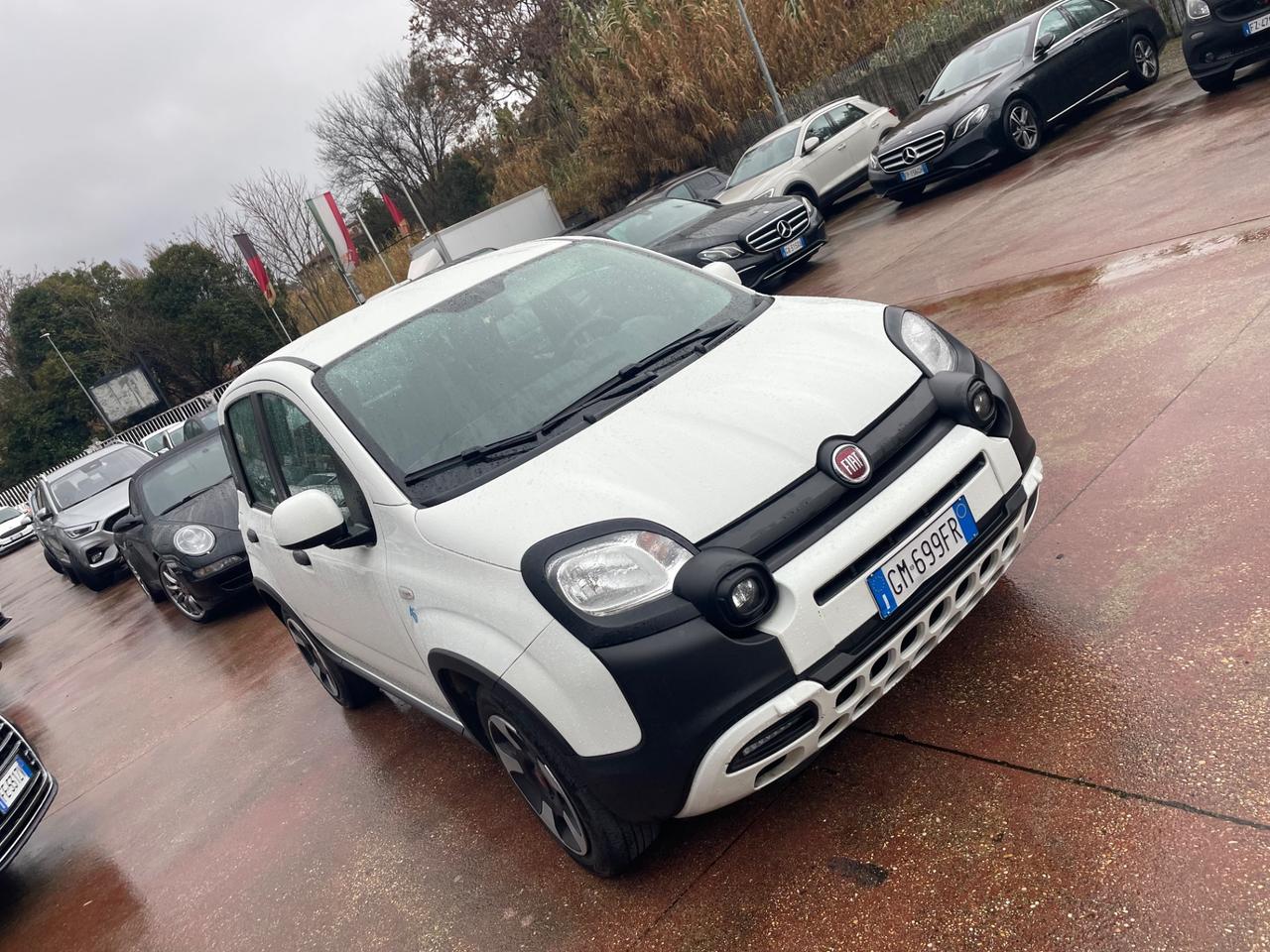 Fiat Panda Cross 1.0 FireFly S&S Hybrid