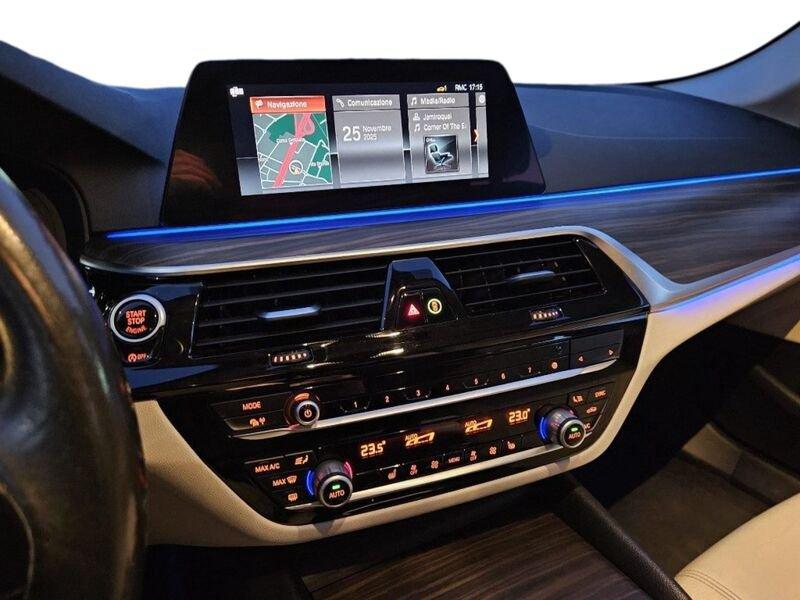 BMW Serie 5 520 d Touring Luxury