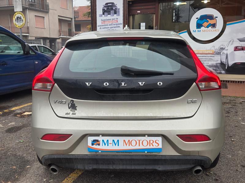 VOLVO V40 2.0 D BUSINESS