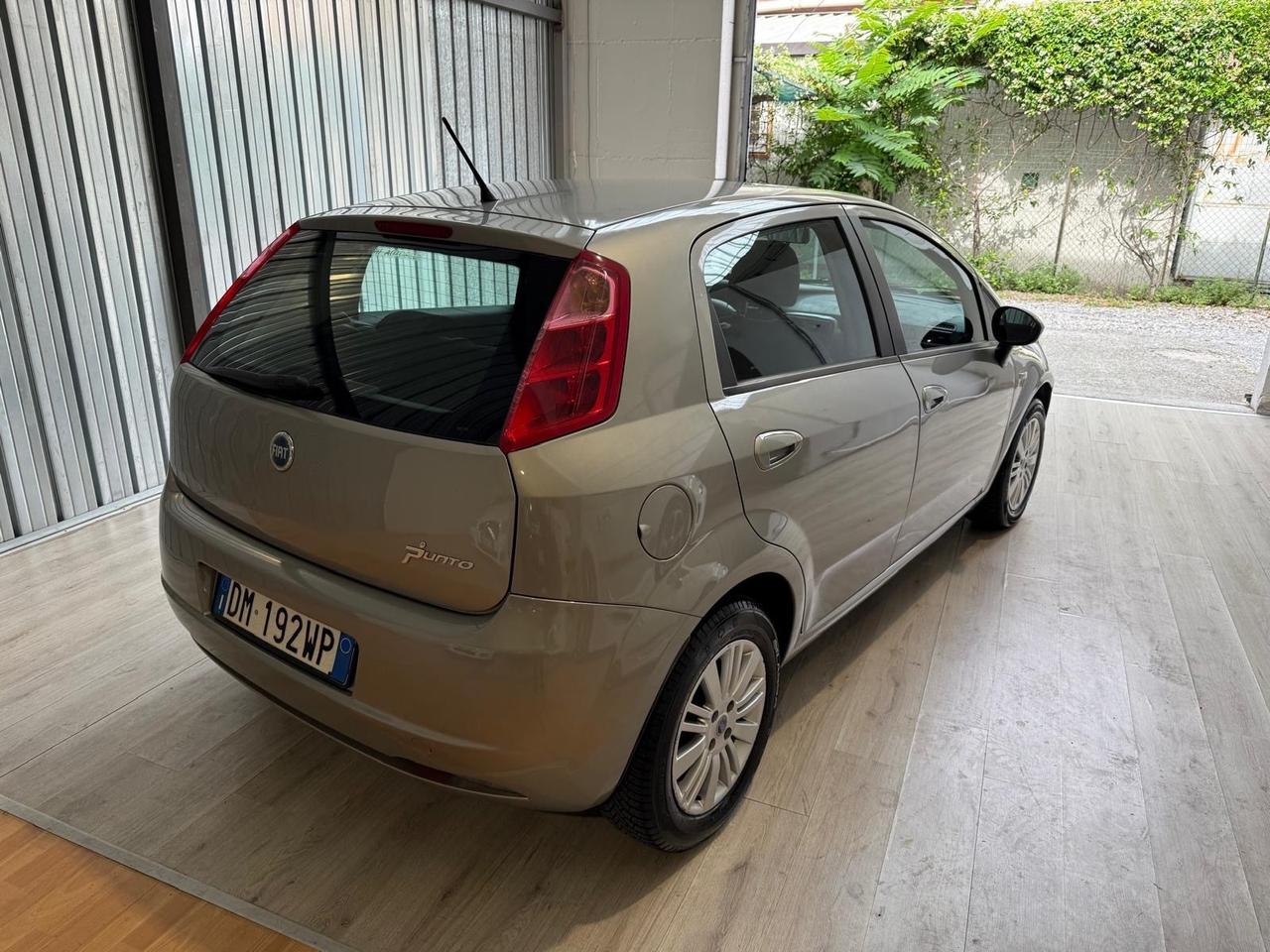 Fiat Grande Punto 1.4 Benzina X Neopatentati