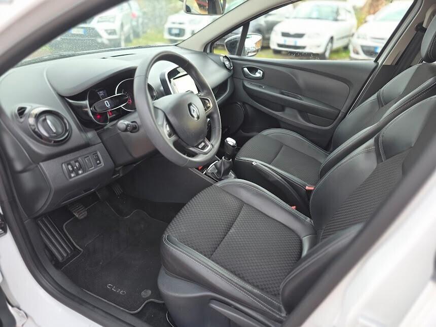 Renault Clio TCe 12V 75 CV 5 porte Moschino Zen