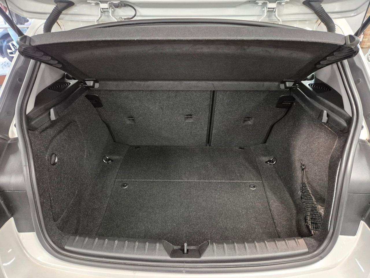 Bmw 116 116d 5p. Urban