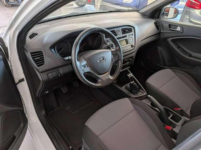 Hyundai i20 i20 II 2015 5p 1.2 Classic 75cv km 23.000