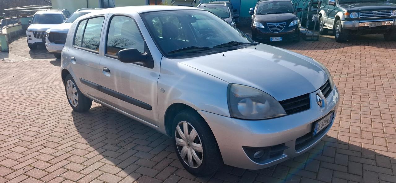 Renault Clio Storia 1.2 5 porte GPL Confort