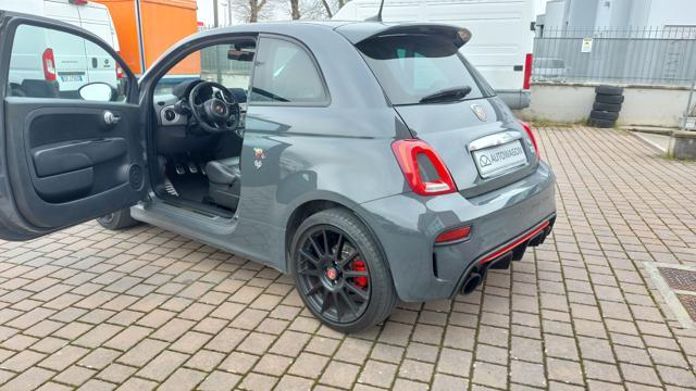 ABARTH 695 1.4 Turbo T-Jet XSR Yamaha Limited Edition