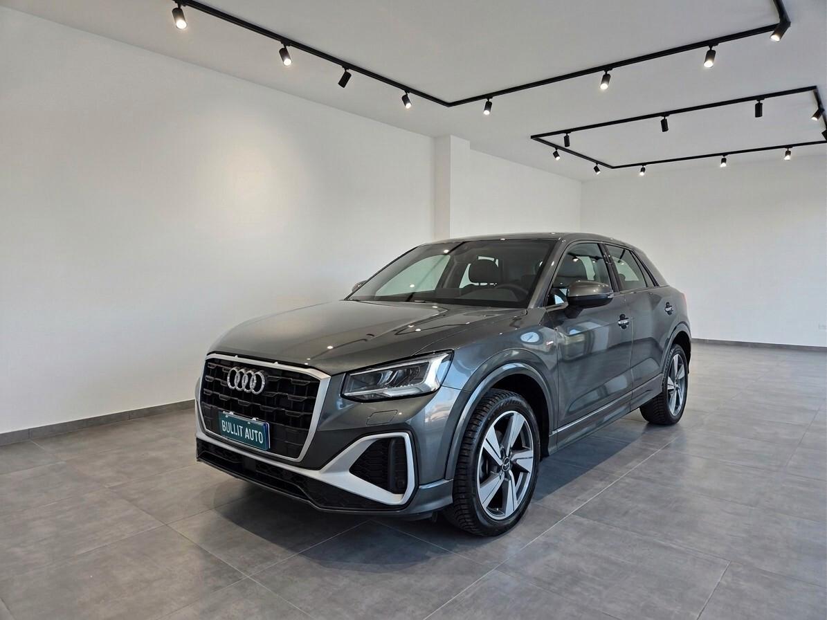 Audi Q2 30 TDI S tronic Identity Black