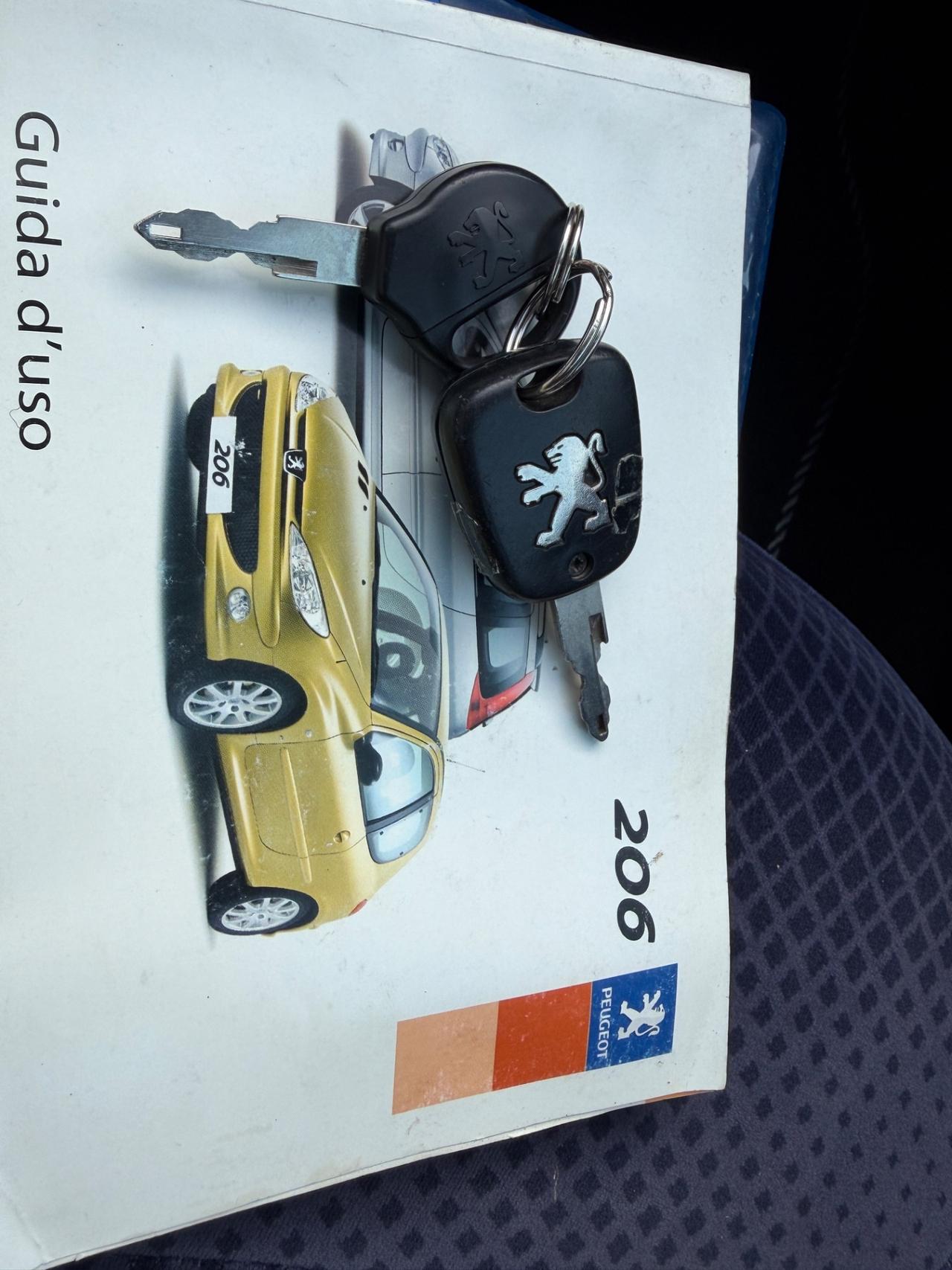 Peugeot 206 1.1 benzina clima neopatentati