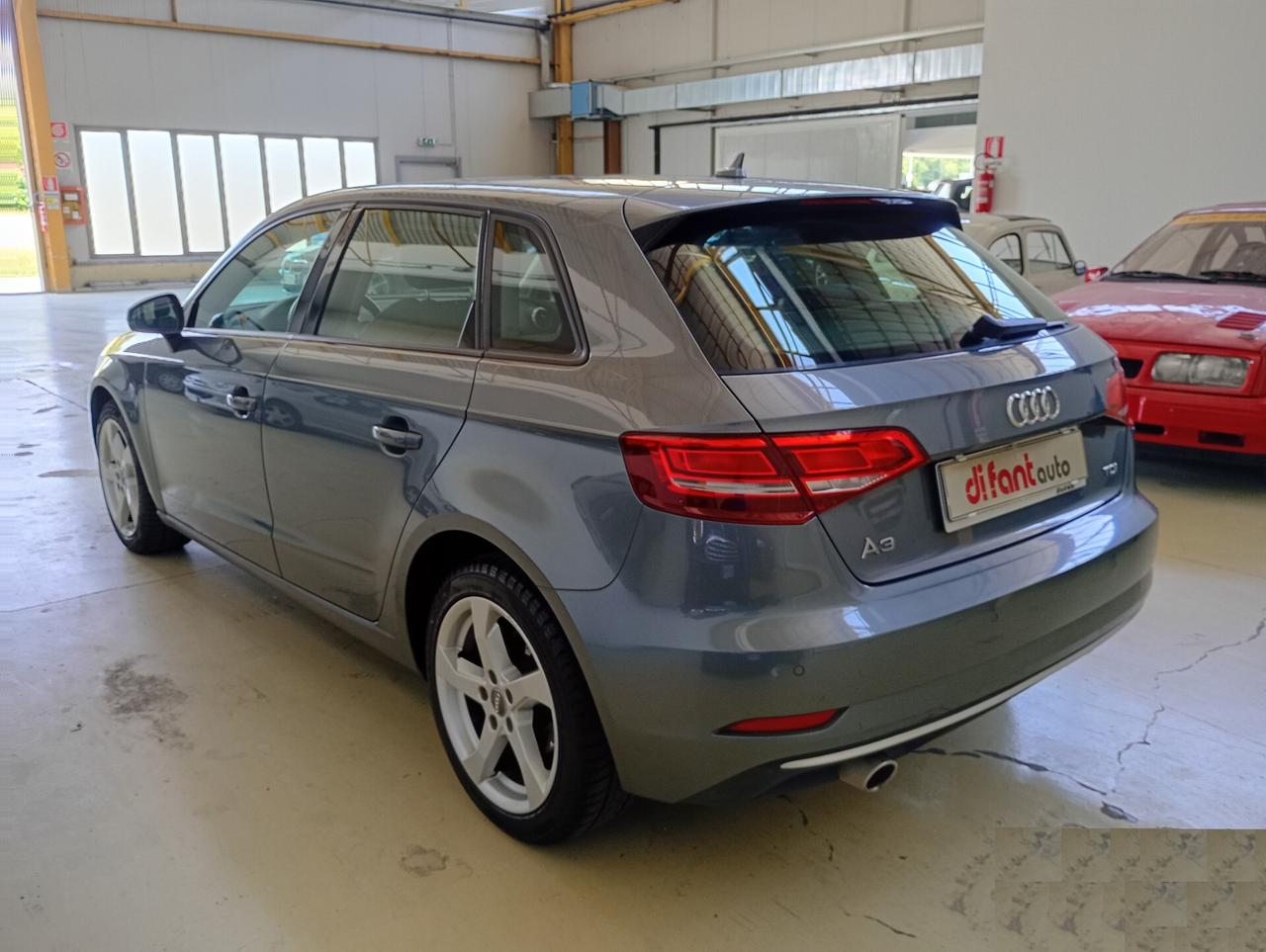 Audi A3 SPB 1.6 TDI 116 CV Sport - NEOPATENTATI