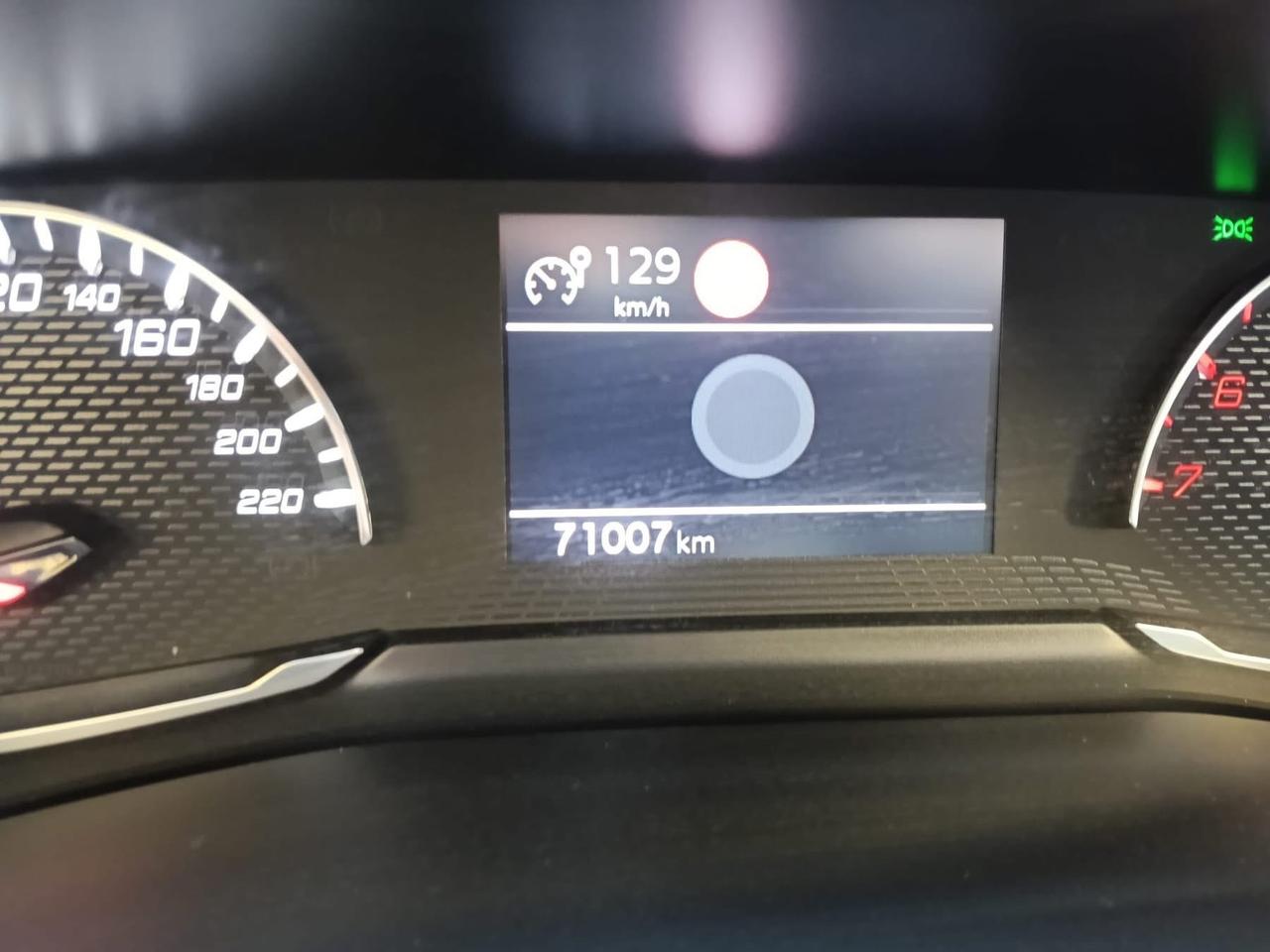 Peugeot 2008 BlueHDi 110 S&S Allure Pack