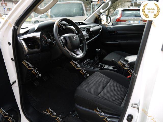 TOYOTA Hilux 2.4 D-4D 4WD 4 porte Double Cab Comfort (iva escl)