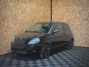 Lancia Ypsilon 1.4 Sport MomoDesign