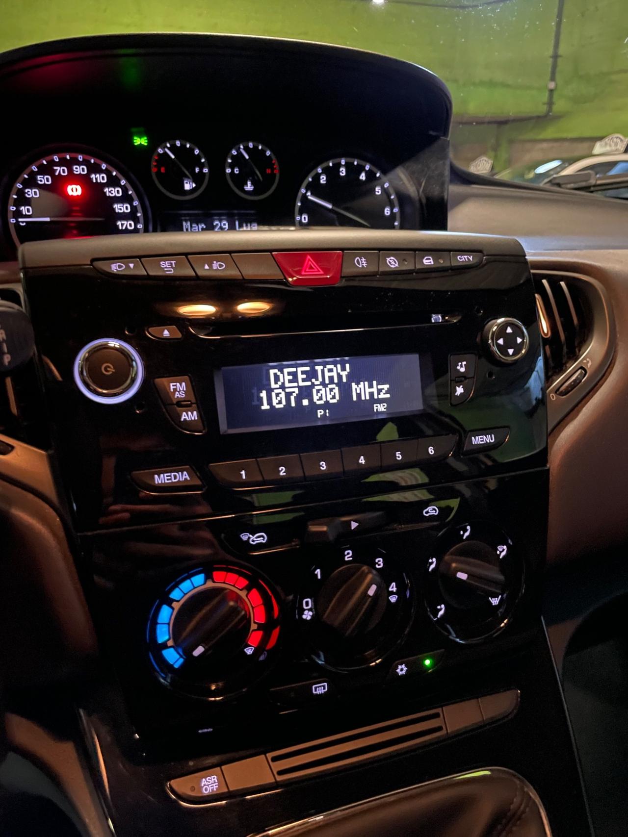 Lancia Ypsilon 1.2 Neopatentati Euro 5