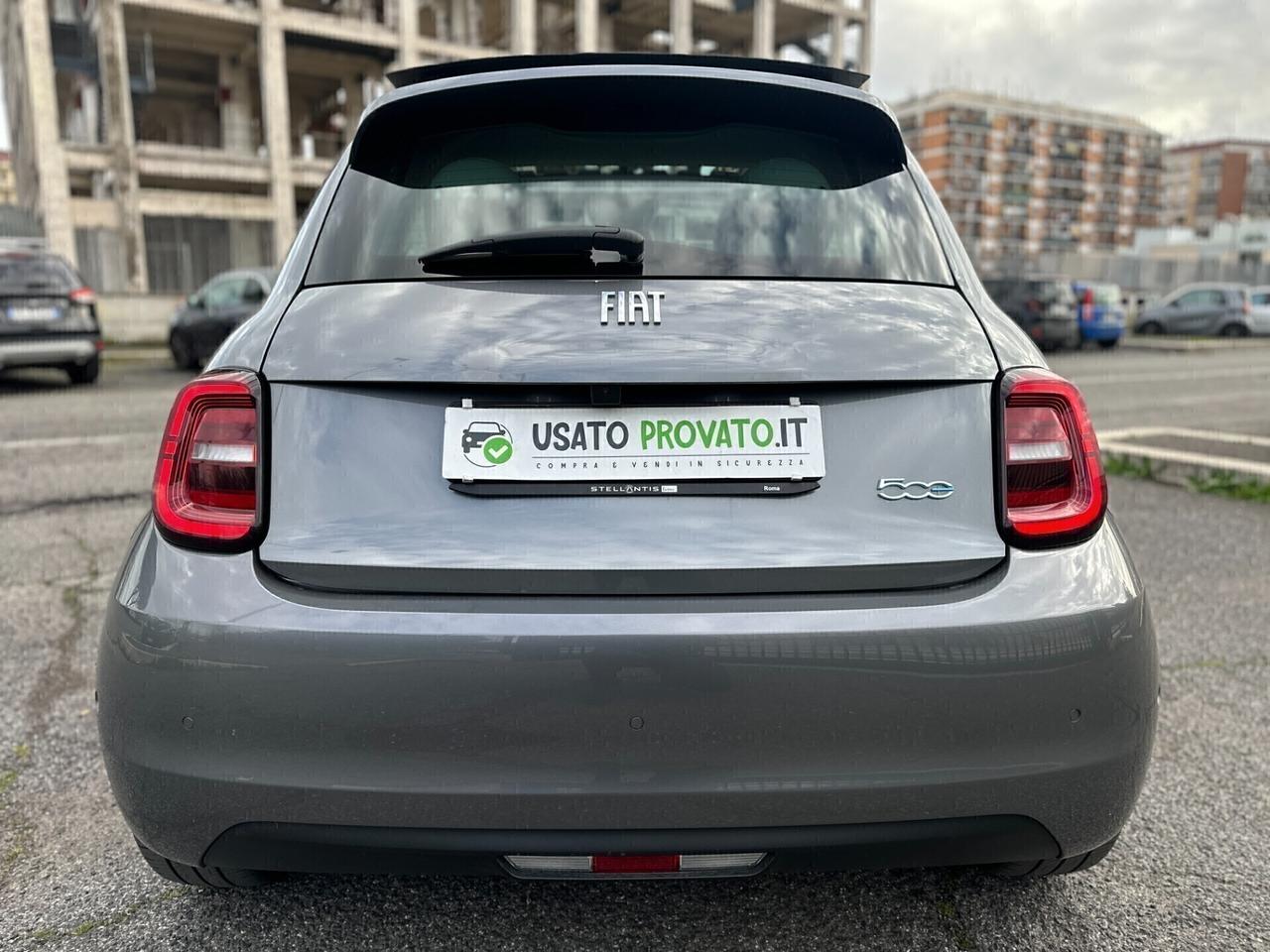 Fiat 500e La Prima 42kWh 118cv Tetto APRIBILE