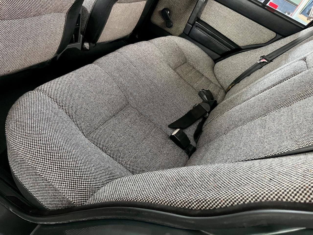 Alfa Romeo 75 2.5 V6 Quadrifoglio Verde - Targa MI