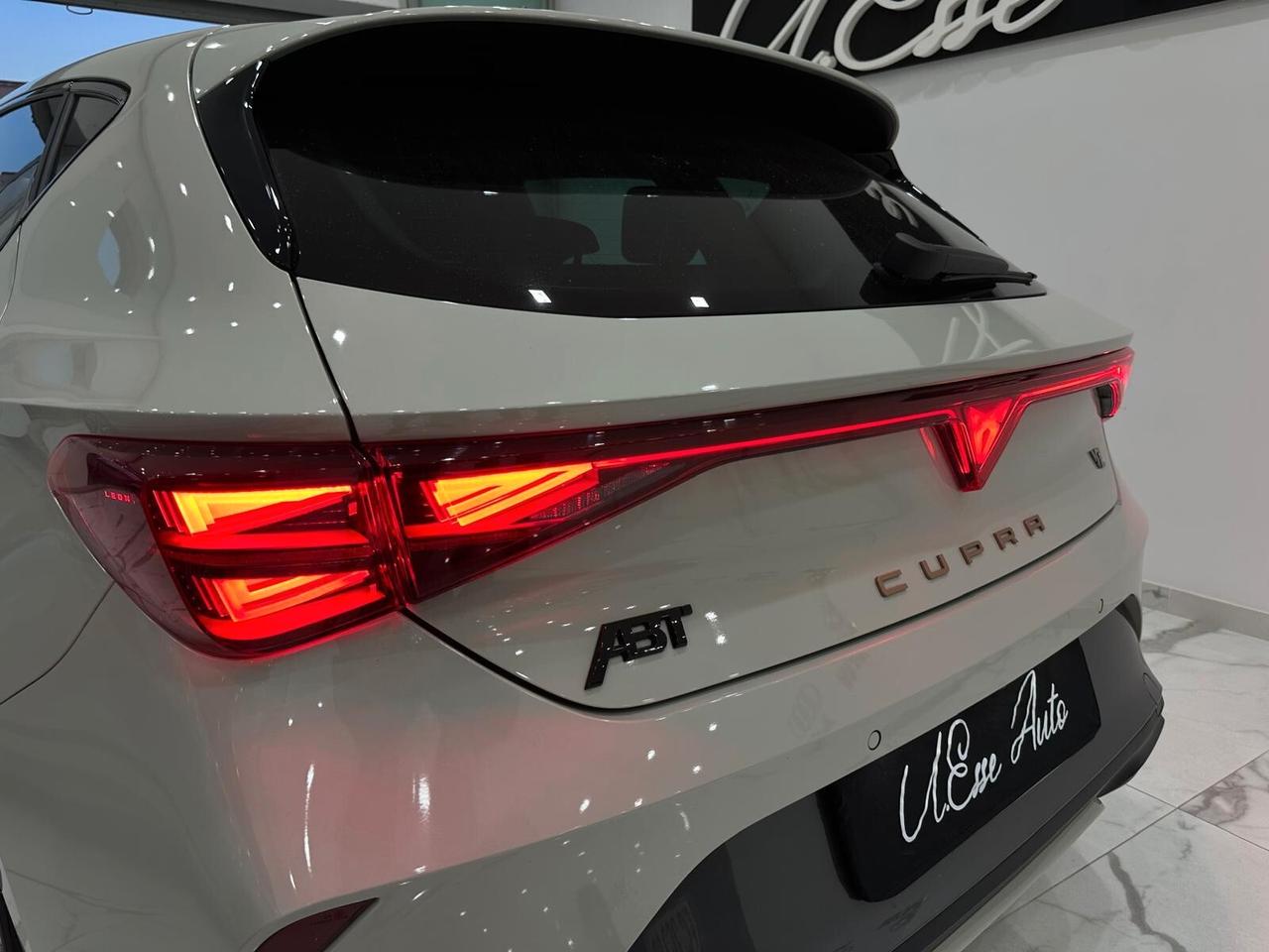 Cupra Leon 1.5 Hybrid 150 CV DSG