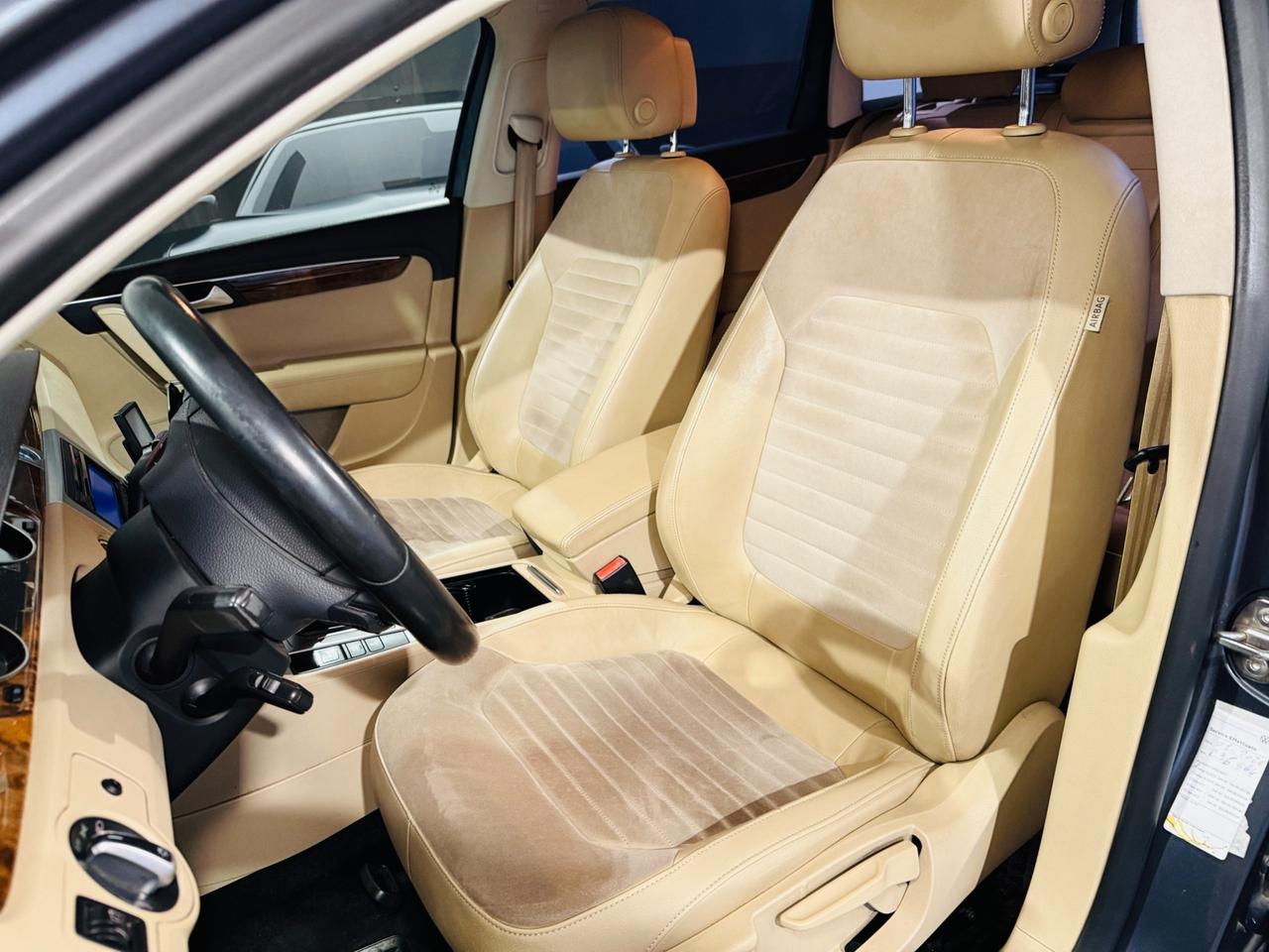 Volkswagen Passat Var. 2.0 TDI DSG High. BM.Tech.*140 CV*