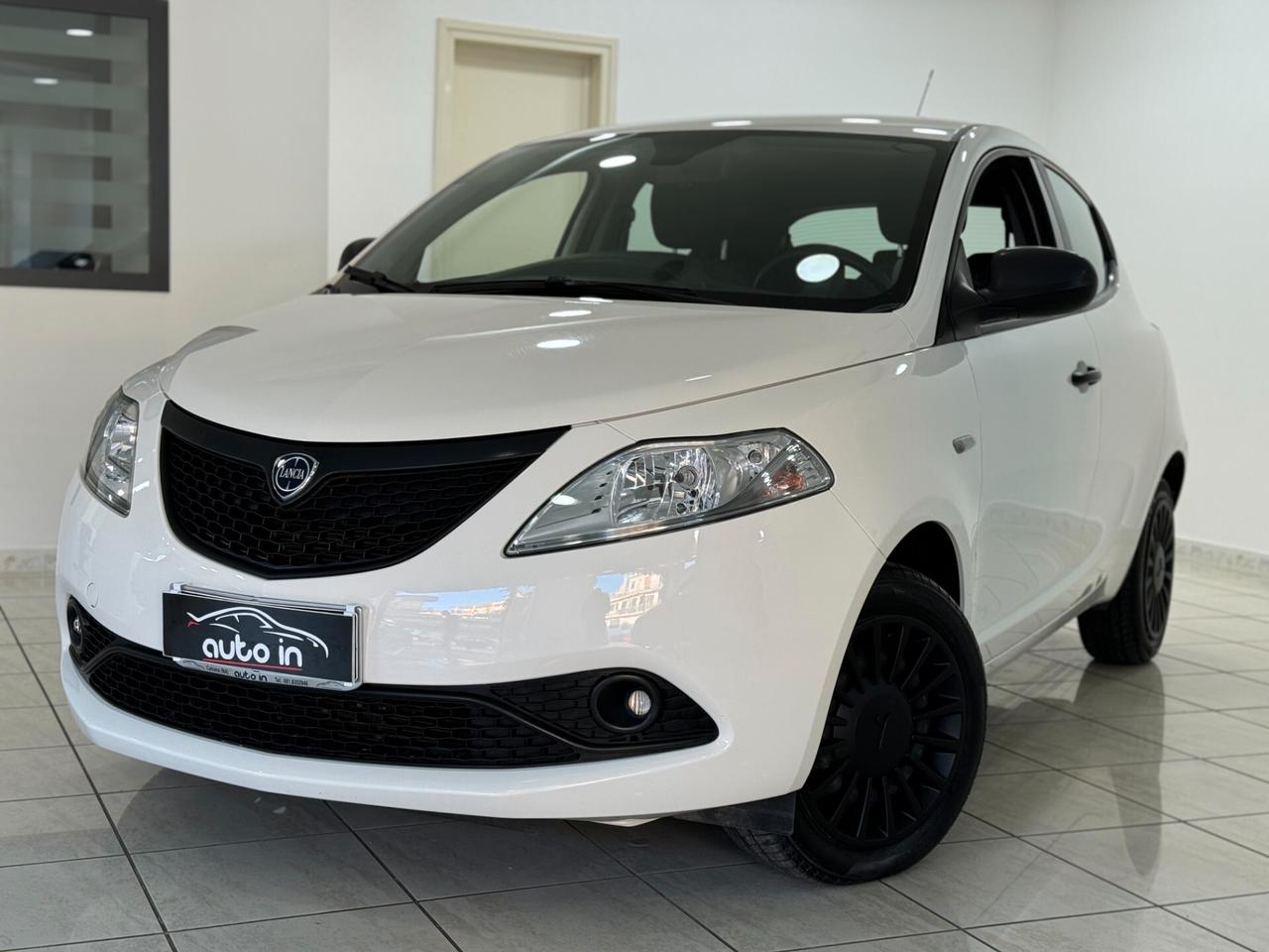 Lancia Ypsilon 1.2 69 CV 5 porte Elefantino Blu