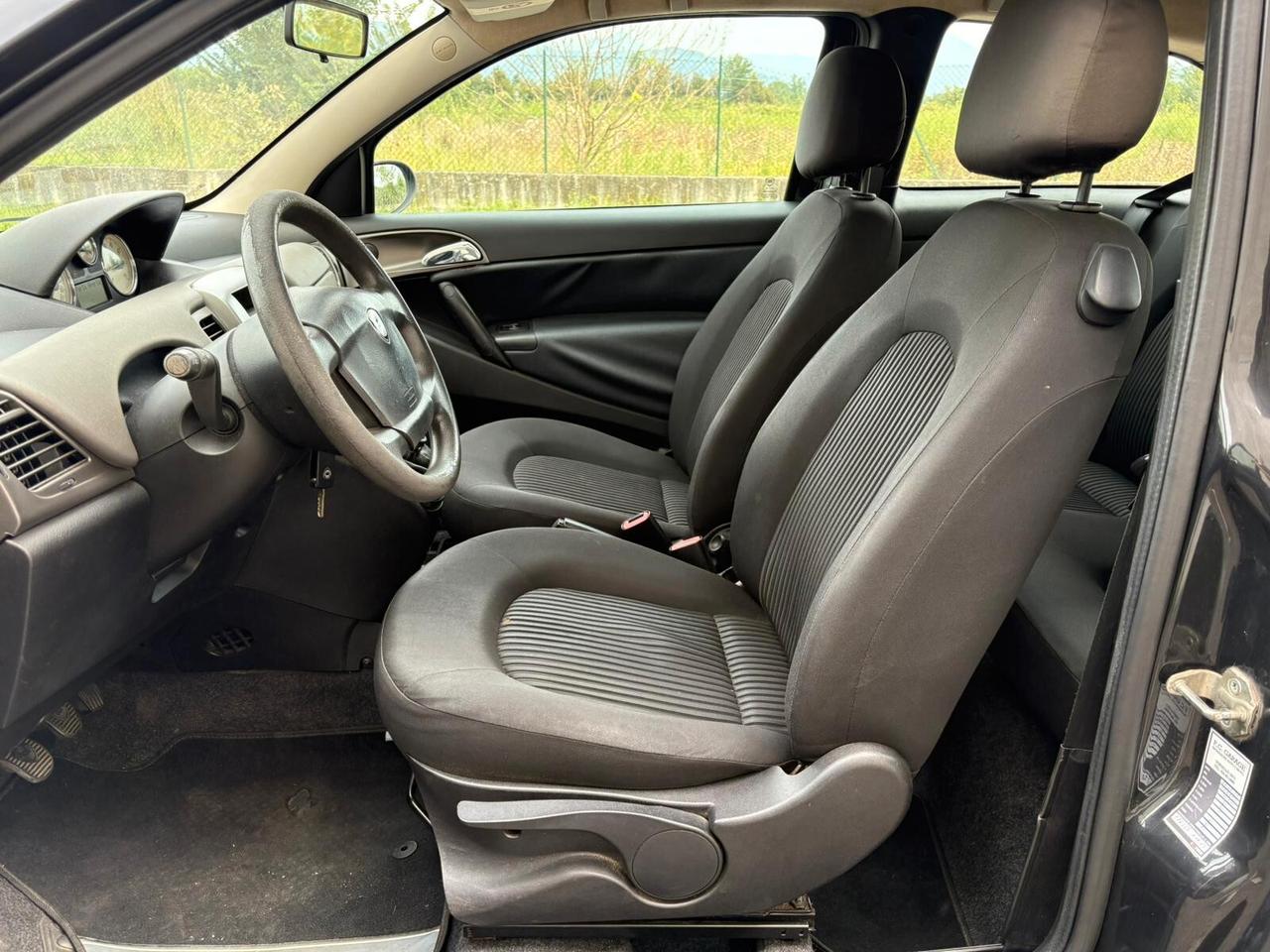 Lancia Ypsilon 1.2 Benzina 60cv NEOPATENTATI