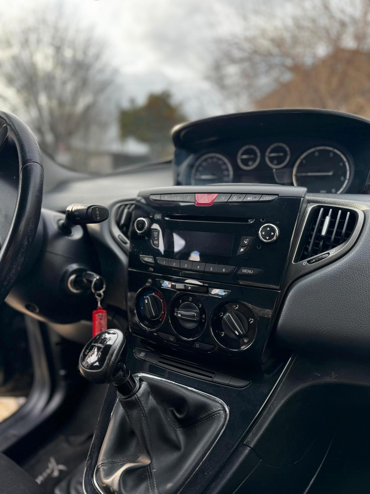 Lancia Ypsilon 1.3 MJT 16V 95 CV 5 porte S&S Platinum