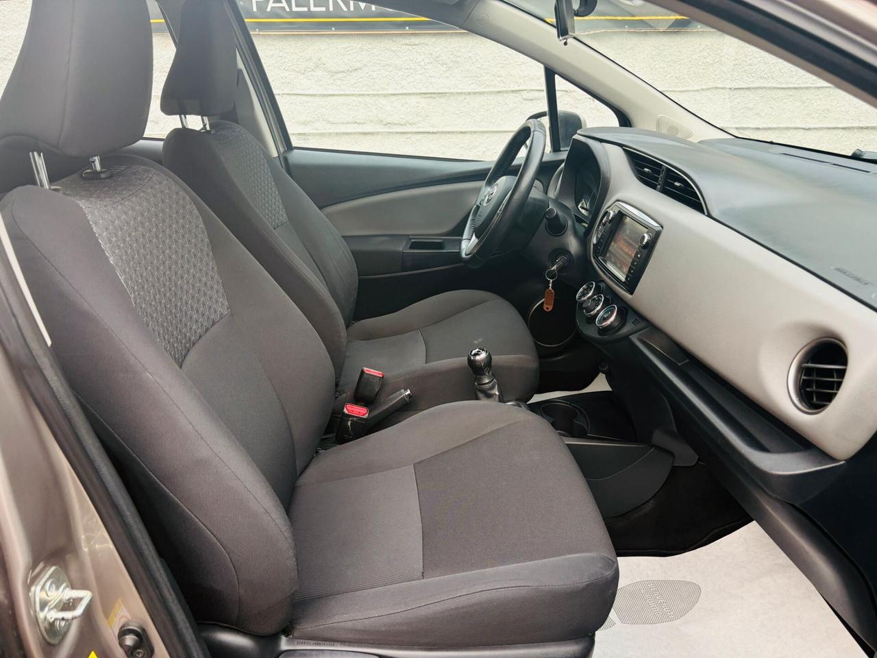 Toyota Yaris 1.0 5 porte Lounge
