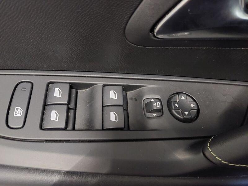 Peugeot 208 208 PureTech 100 Stop&Start 5 porte GT