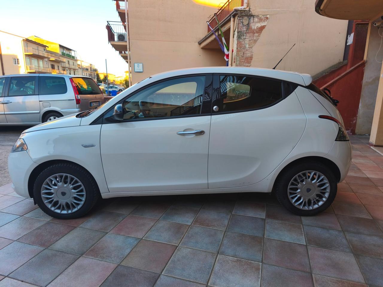 Lancia Ypsilon 1.2 GPL 69 CV 5 porte Ecochic