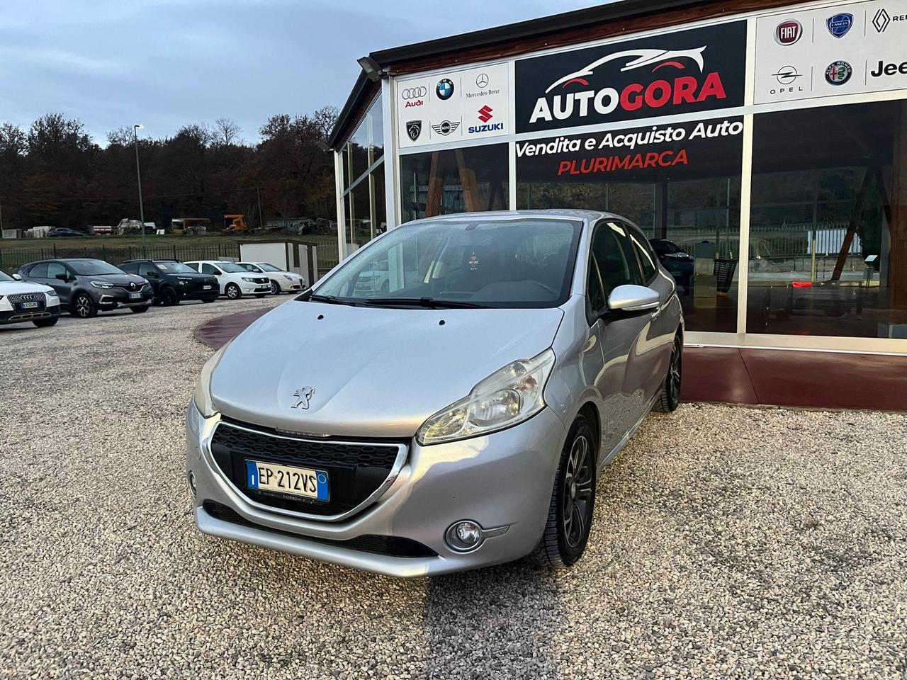 Peugeot 208 1.4 HDi 68 CV 3 porte Allure