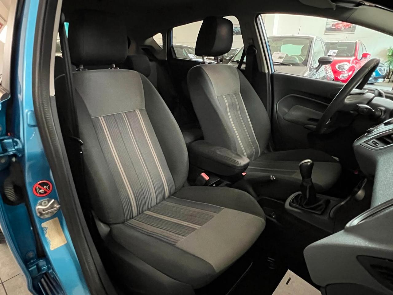 Ford Fiesta 1.4 68 CV TDCi - TITANIUM - 2010