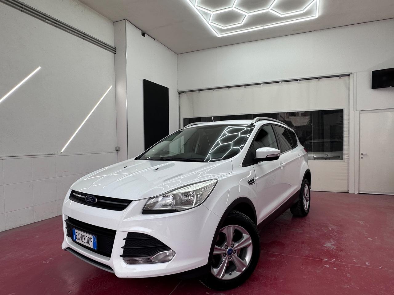 Ford Kuga 2.0 TDCI 120 CV S&S 2WD Titanium