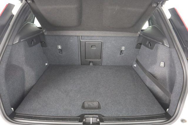 VOLVO XC40 XC40 D4 AWD Geartronic Business Plus/Momentum Pro