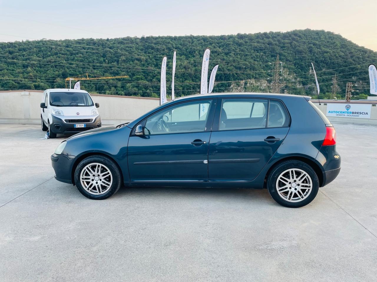 Volkswagen Golf 1.9 TDI 5porte SportLine