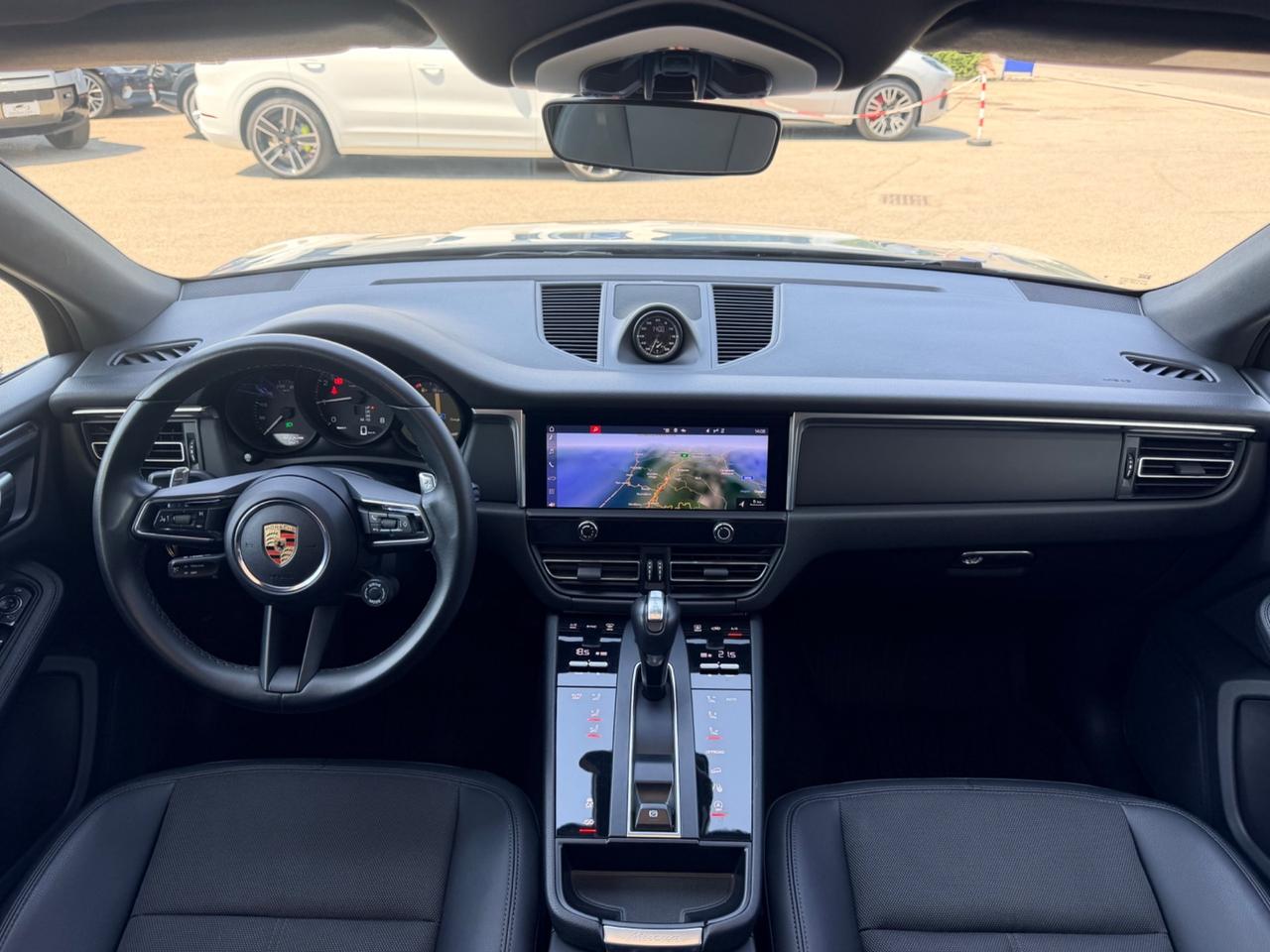 Porsche Macan 2.0 i 265cv open edition colore gesso