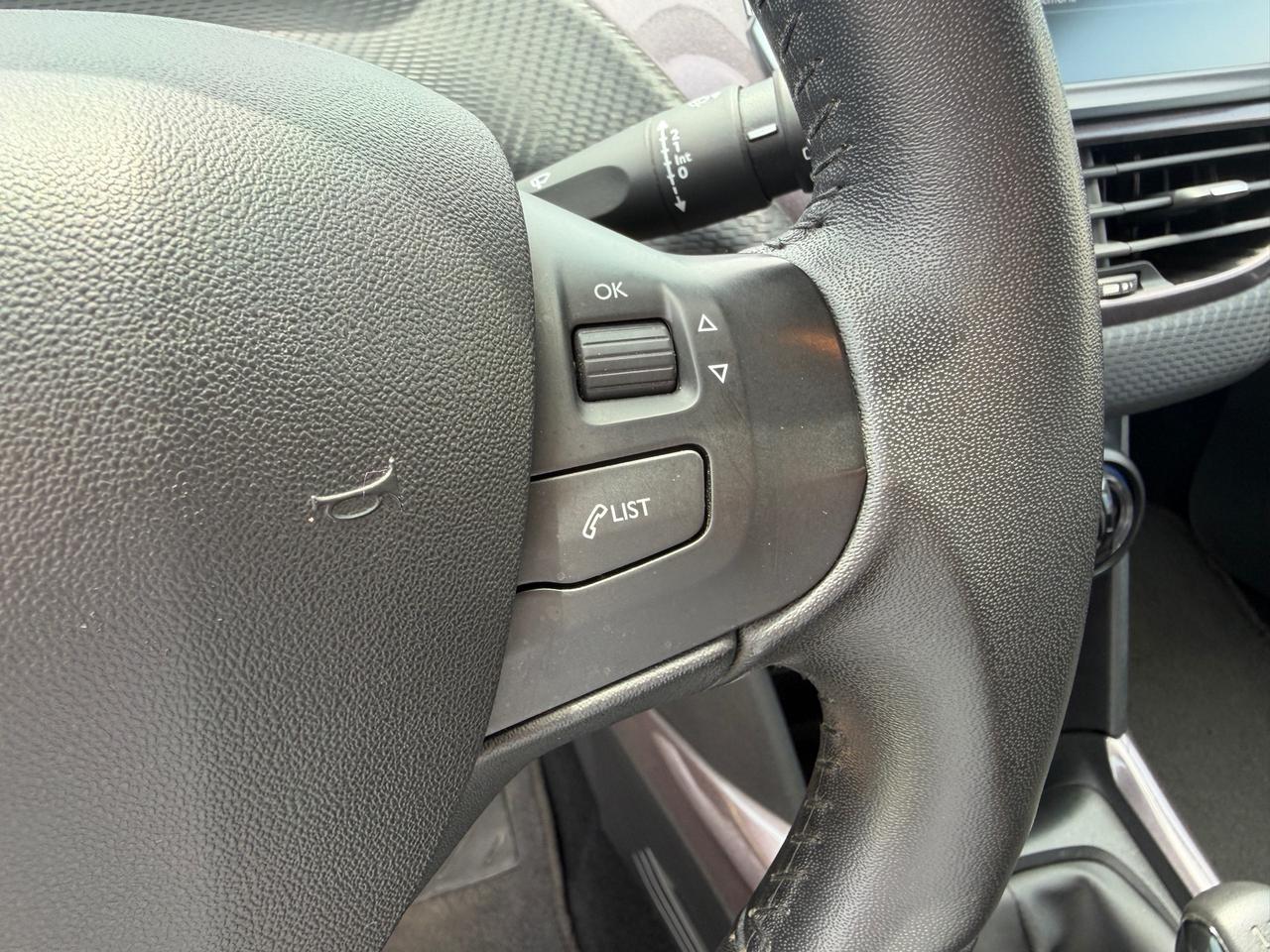 Peugeot 2008 1.6HDi 92CV S&S-2015"KM 44.000"
