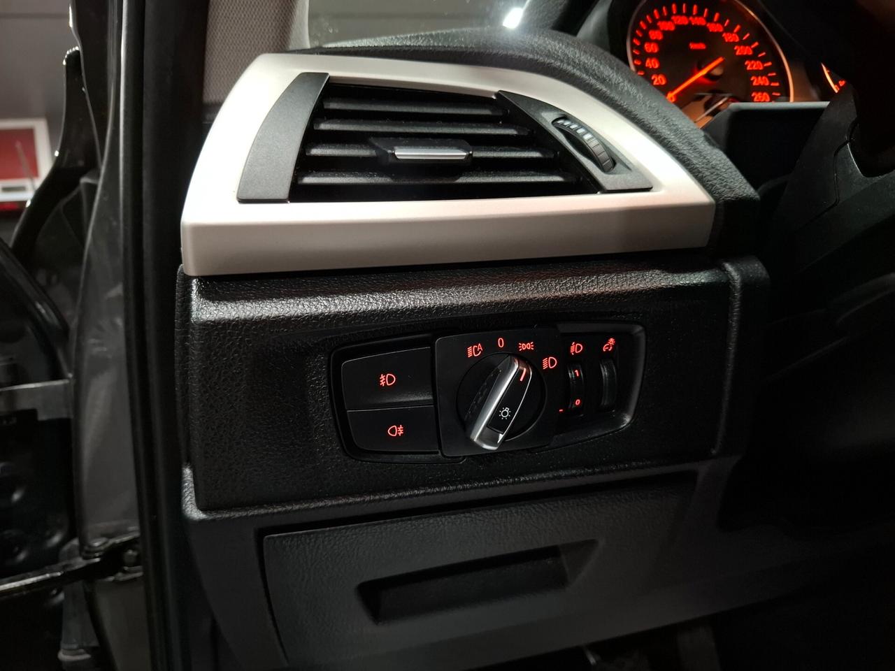 Bmw 116i benzina NEOPATENTATO