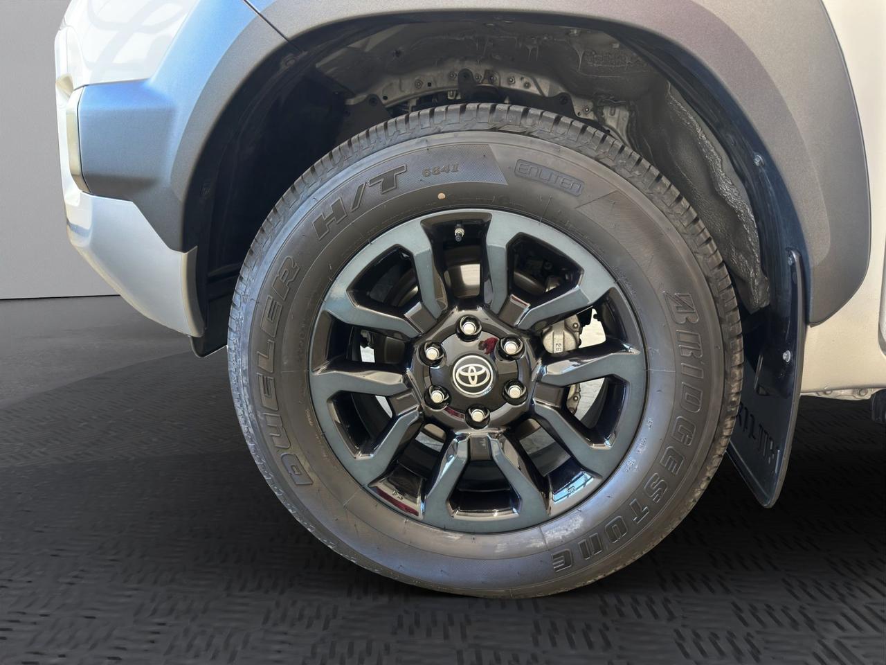 Toyota Hilux 2.8 d-4d 48V double cab Invincible