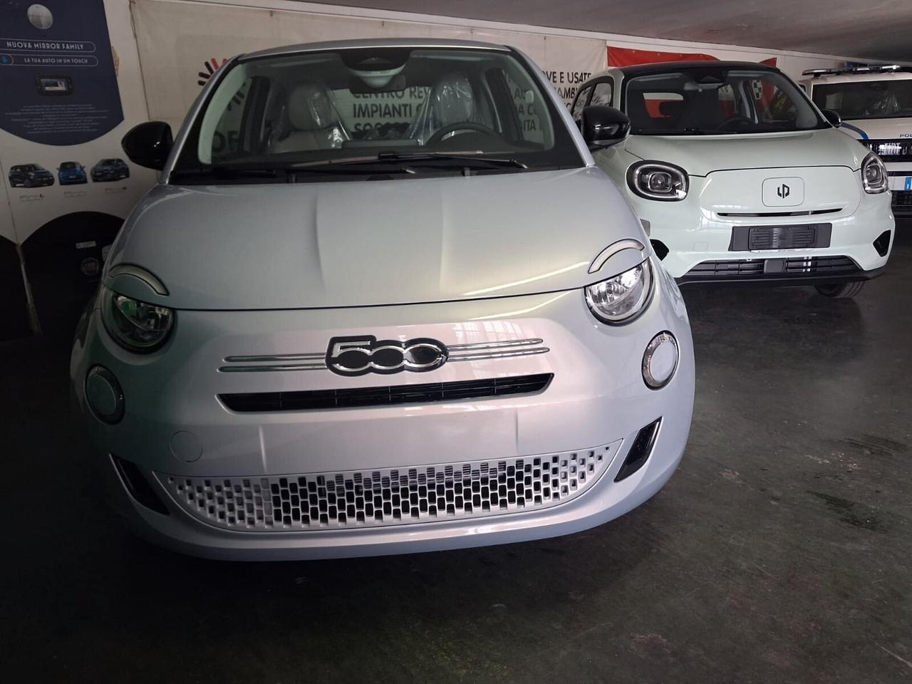 Fiat 500 Berlina Hybrid Icon