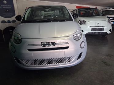 Fiat 500 Berlina Hybrid Icon