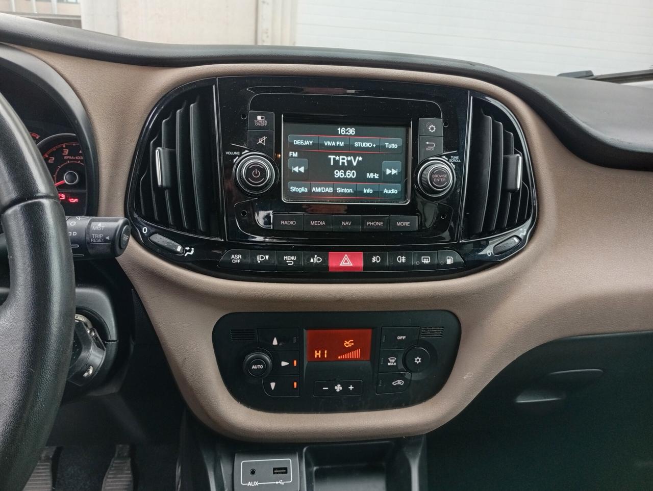 Fiat Doblo Doblò 1.4 T-Jet 16V Natural Power Lounge 7 posti