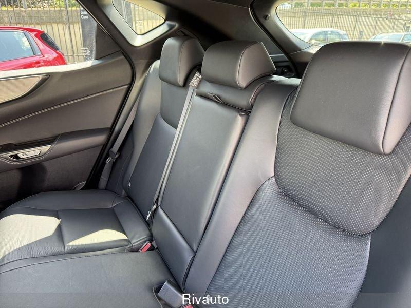 Lexus NX Plug-in 4WD F-Sport