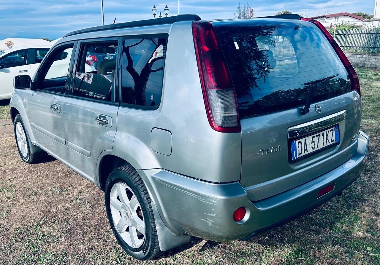 Nissan X-Trail 2.2 dCi Elegance