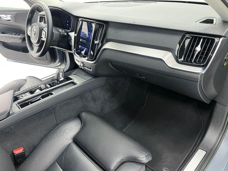 Volvo V60 V60 B3 163CV AUT PLUS DARK