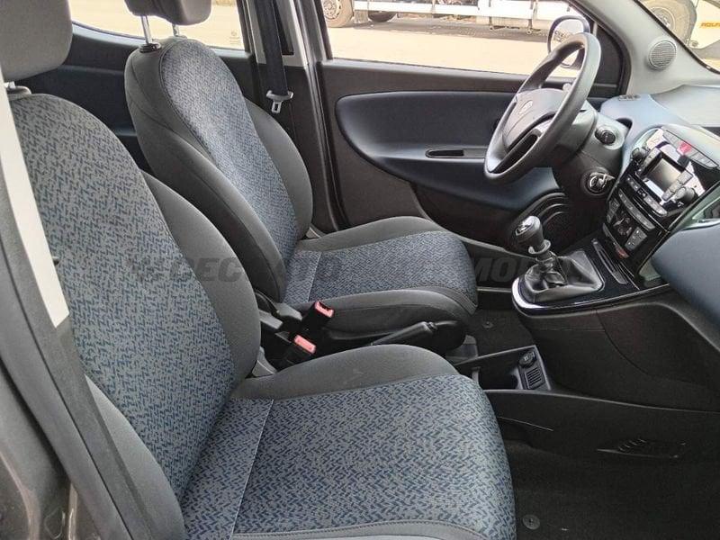Lancia Ypsilon Ypsilon 1.0 firefly hybrid Oro s&s 70cv
